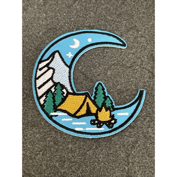 6 Assorted Adventure Hiking Camping Explore Outdoors Iron-On Embroidered Patches - Picture 6 of 13